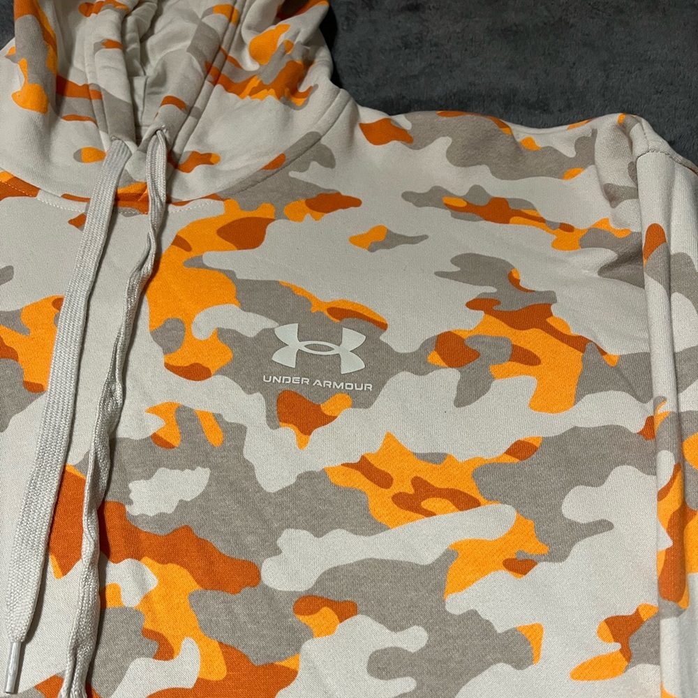Under Armour Hoodie - Picture 2 of 6